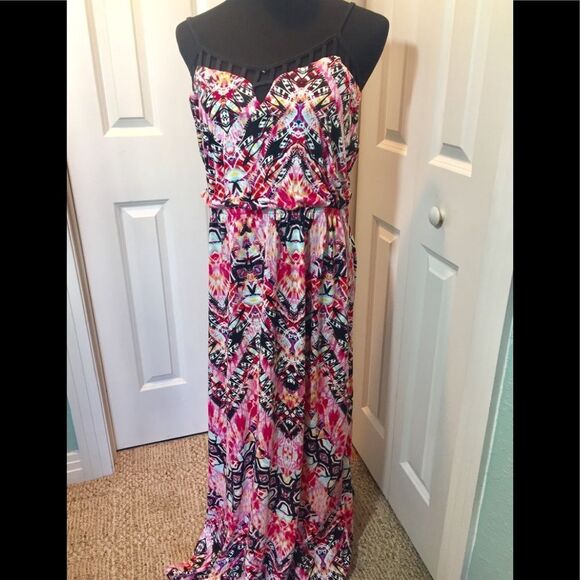 New maxi dress by No Boundaries in XL - Picture 1 of 3